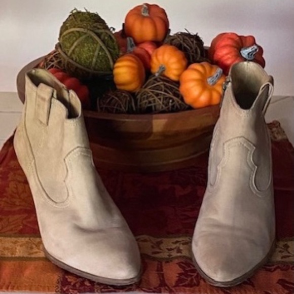 Frye Reina Bootie Women's 8.5 Nubuck Ash - Picture 1 of 7